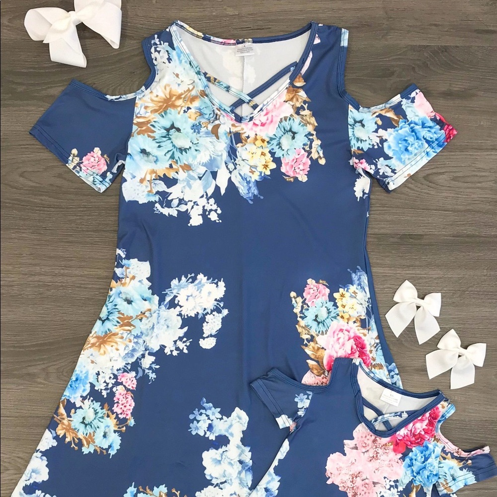 Open shoulder floral midi maxi dress